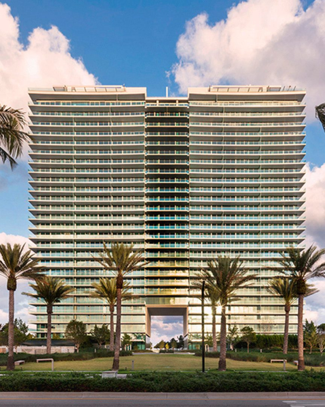 Oceana Bal Harbour on the Atlantic Ocean